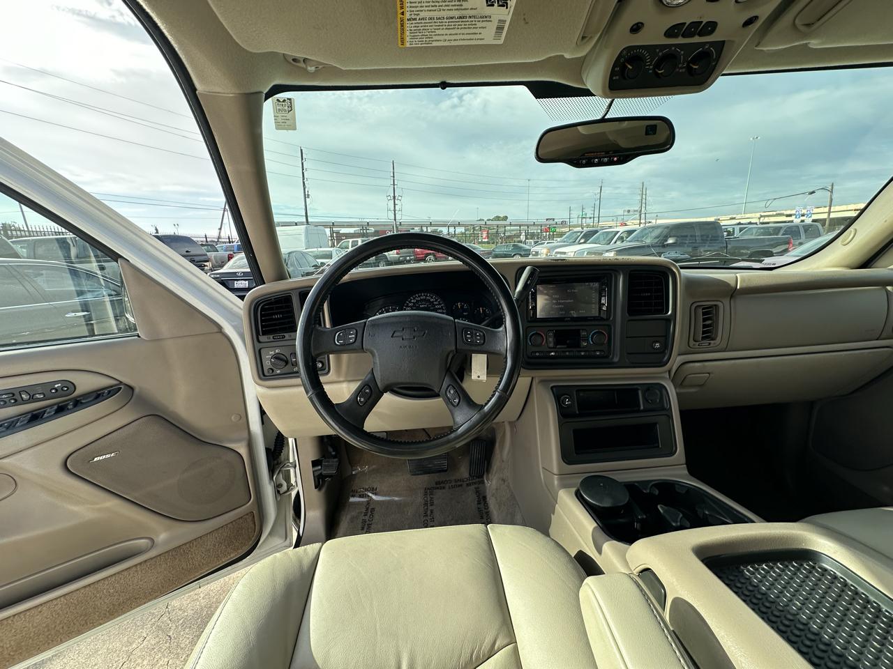 Chevrolet Suburban 4dr 1500 2WD Z71 2005