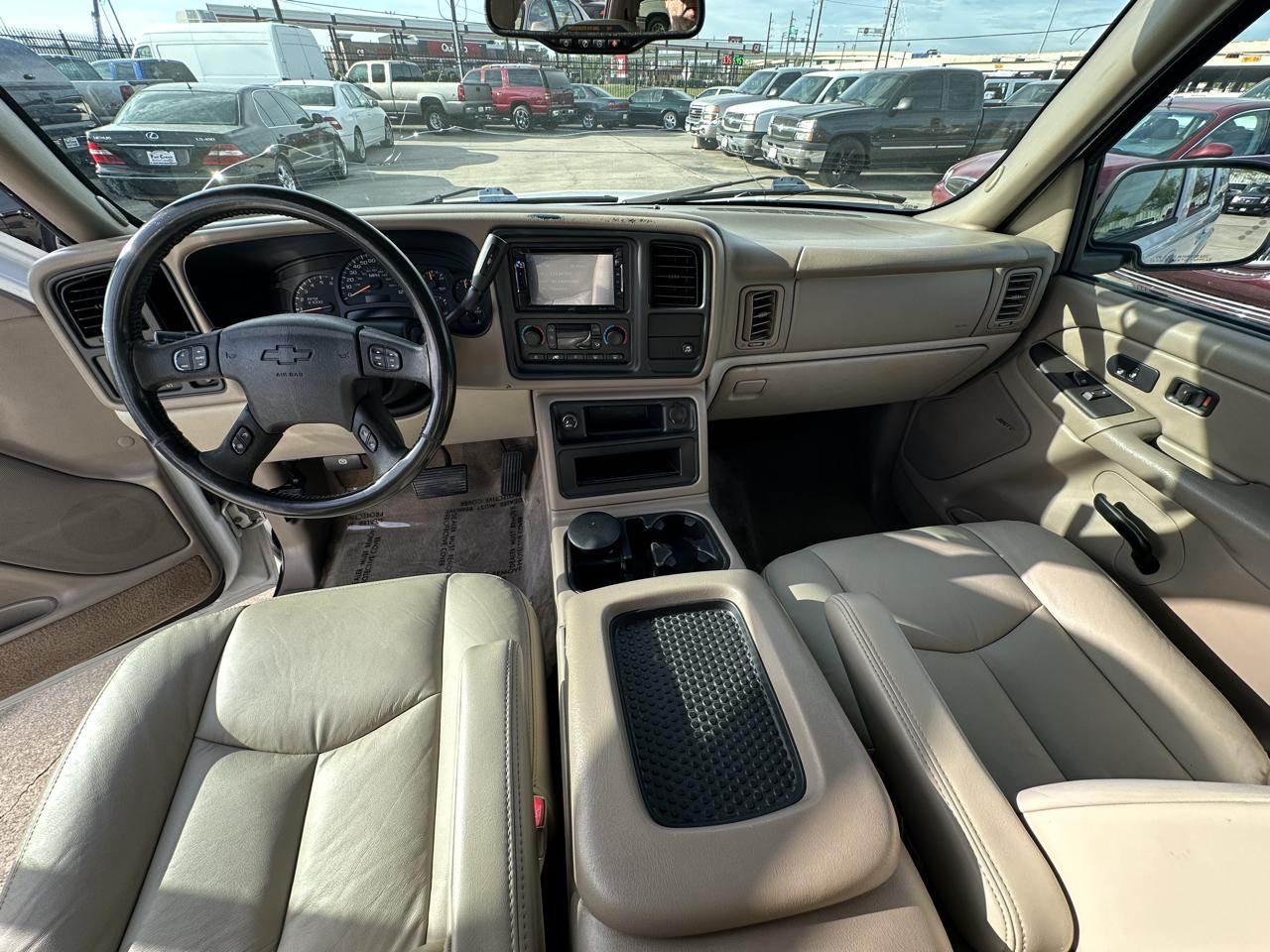Chevrolet Suburban 4dr 1500 2WD Z71 2005