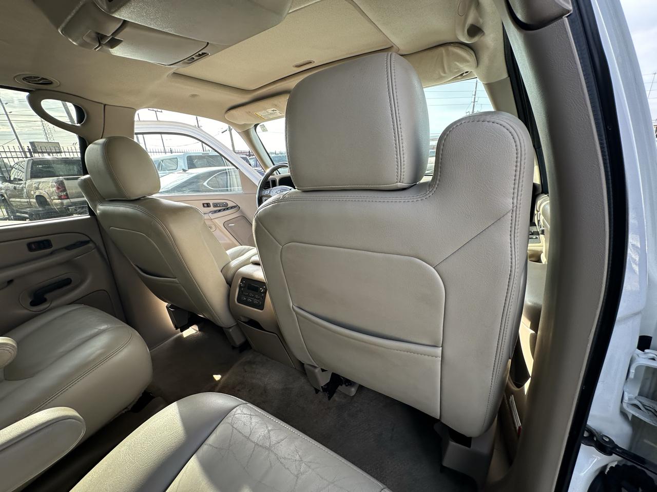 Chevrolet Suburban 4dr 1500 2WD Z71 2005