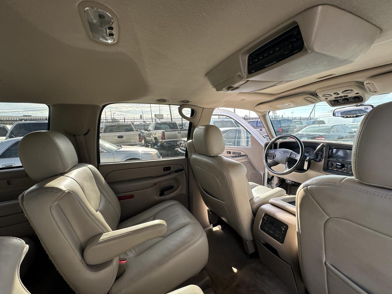 Chevrolet Suburban 4dr 1500 2WD Z71 2005