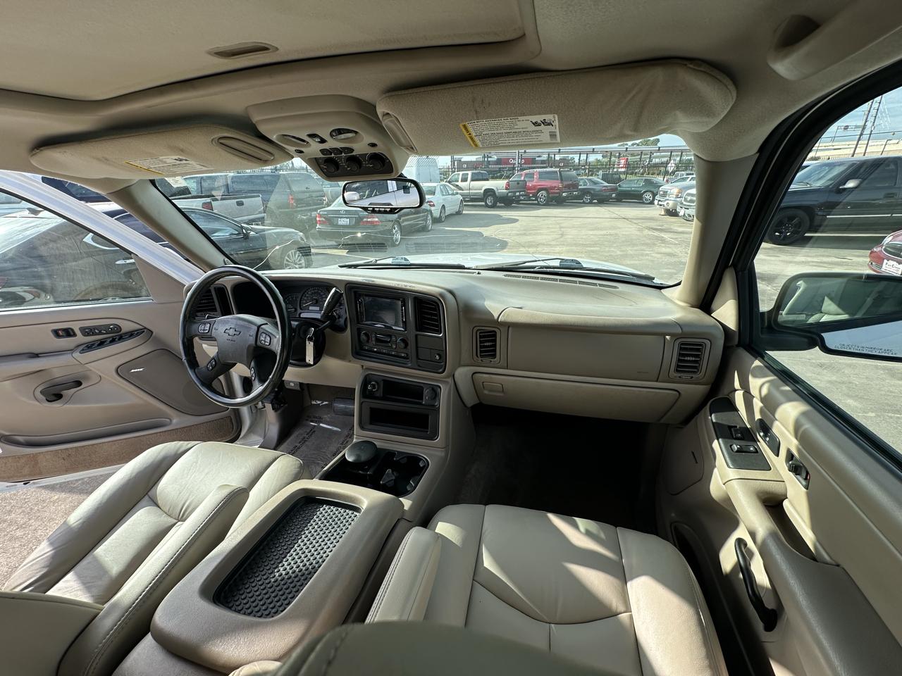Chevrolet Suburban 4dr 1500 2WD Z71 2005