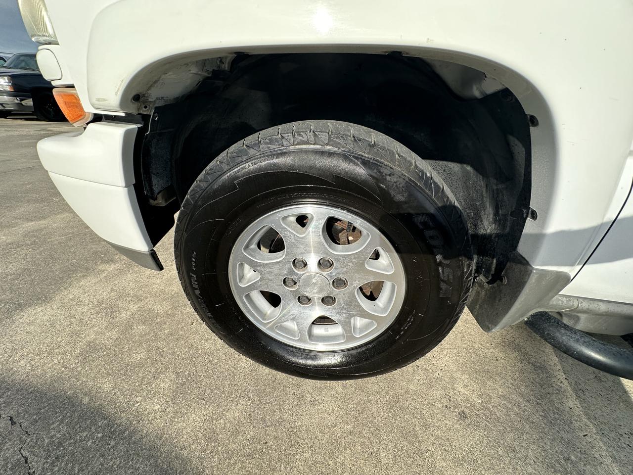 Chevrolet Suburban 4dr 1500 2WD Z71 2005
