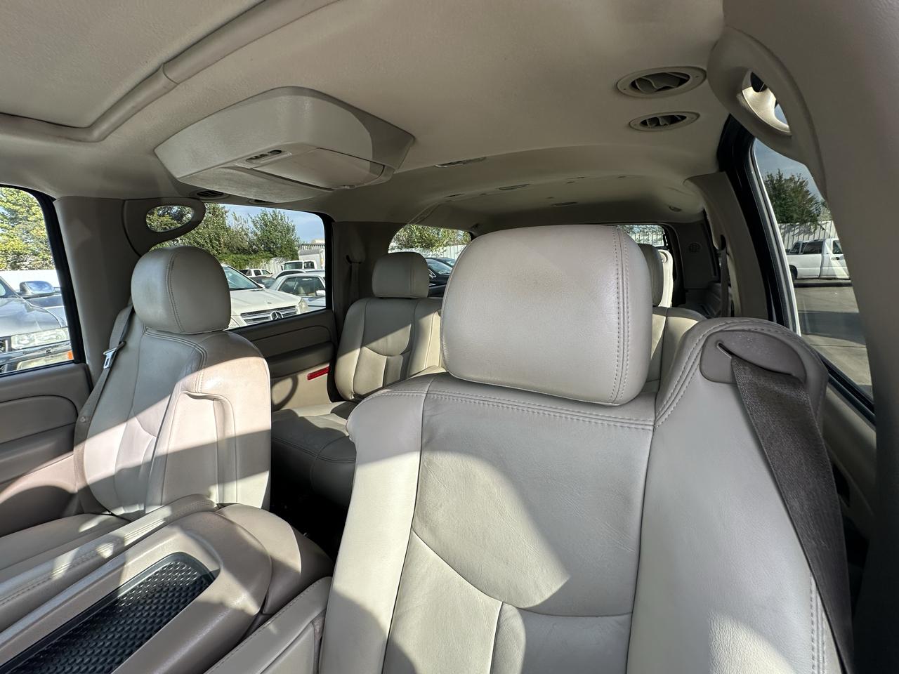 Chevrolet Suburban 4dr 1500 2WD Z71 2005