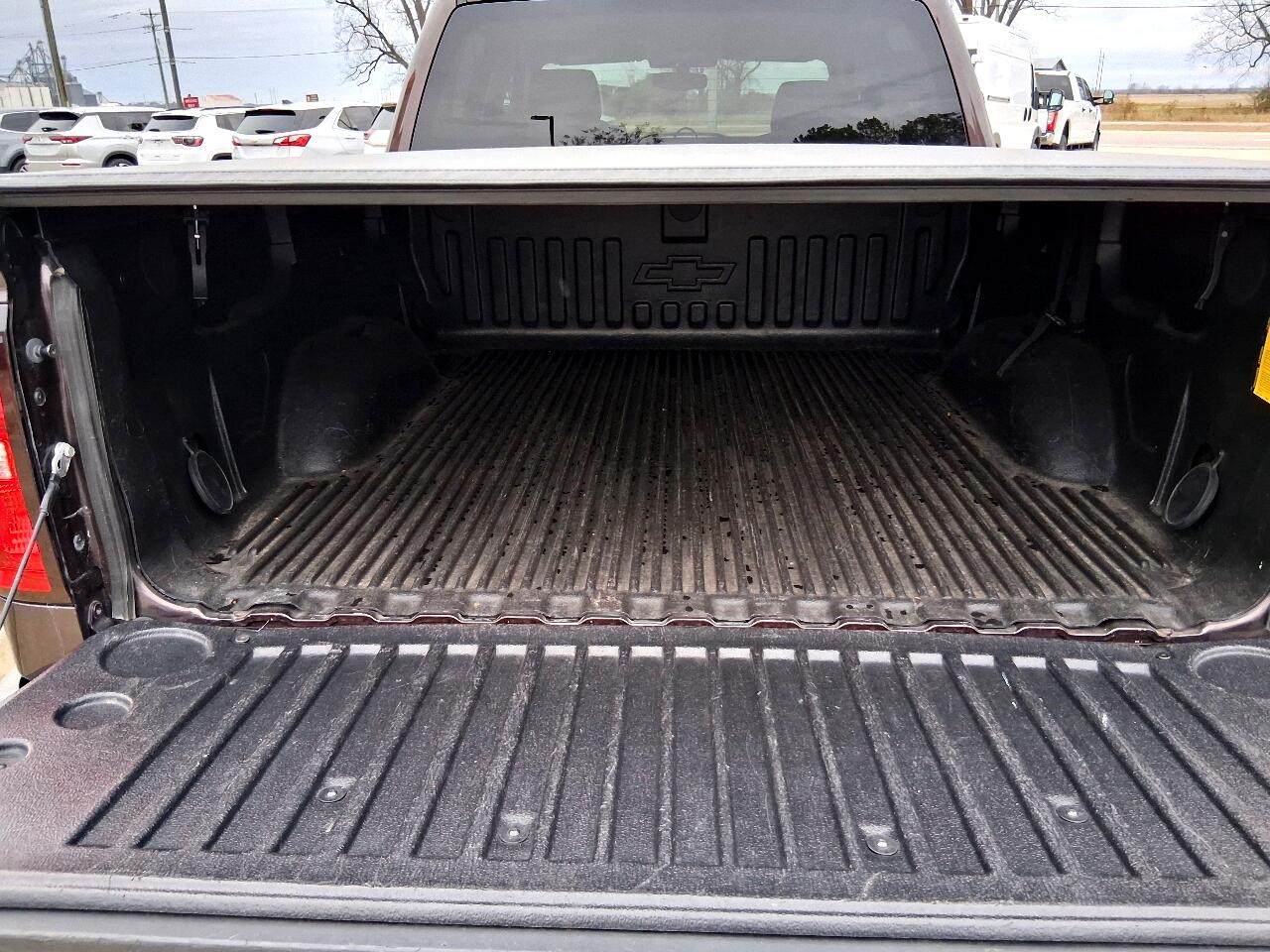 Chevrolet Silverado 1500 4WD Crew Cab 143.5" LT w/2LT 2016