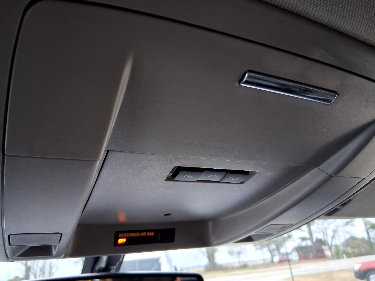 Chevrolet Silverado 1500 4WD Crew Cab 143.5" LT w/2LT 2016