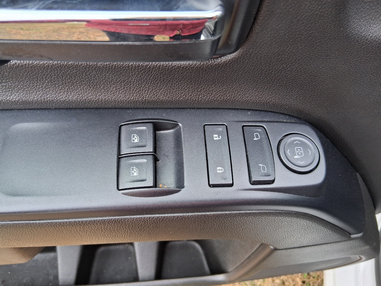 Chevrolet Silverado 1500 2WD Reg Cab 133.0" Work Truck 2017