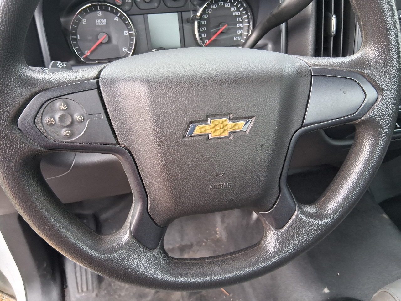 Chevrolet Silverado 1500 2WD Reg Cab 133.0" Work Truck 2017