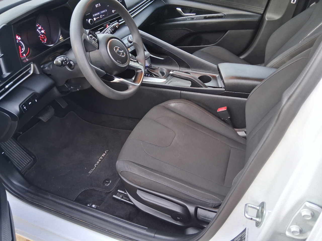 Hyundai Elantra SEL IVT 2021