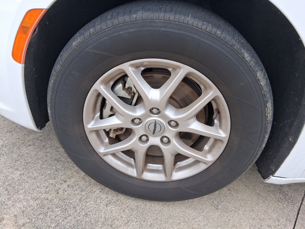 Chrysler Pacifica Touring FWD 2023