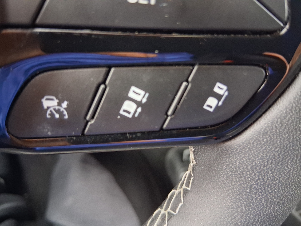 Chrysler Pacifica Touring FWD 2023