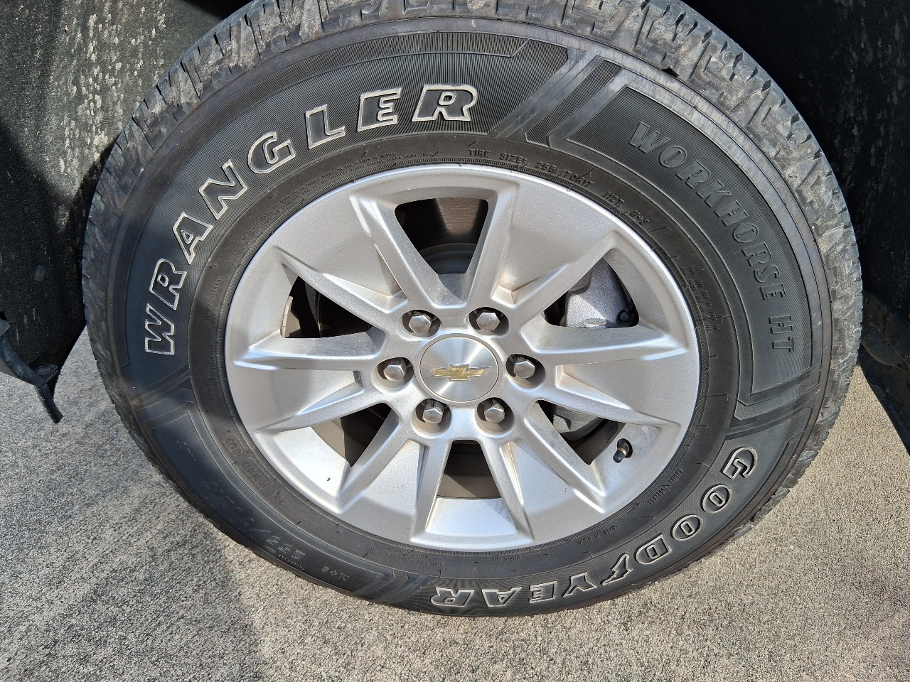 Chevrolet Silverado 1500 2WD Crew Cab 157" LT 2020