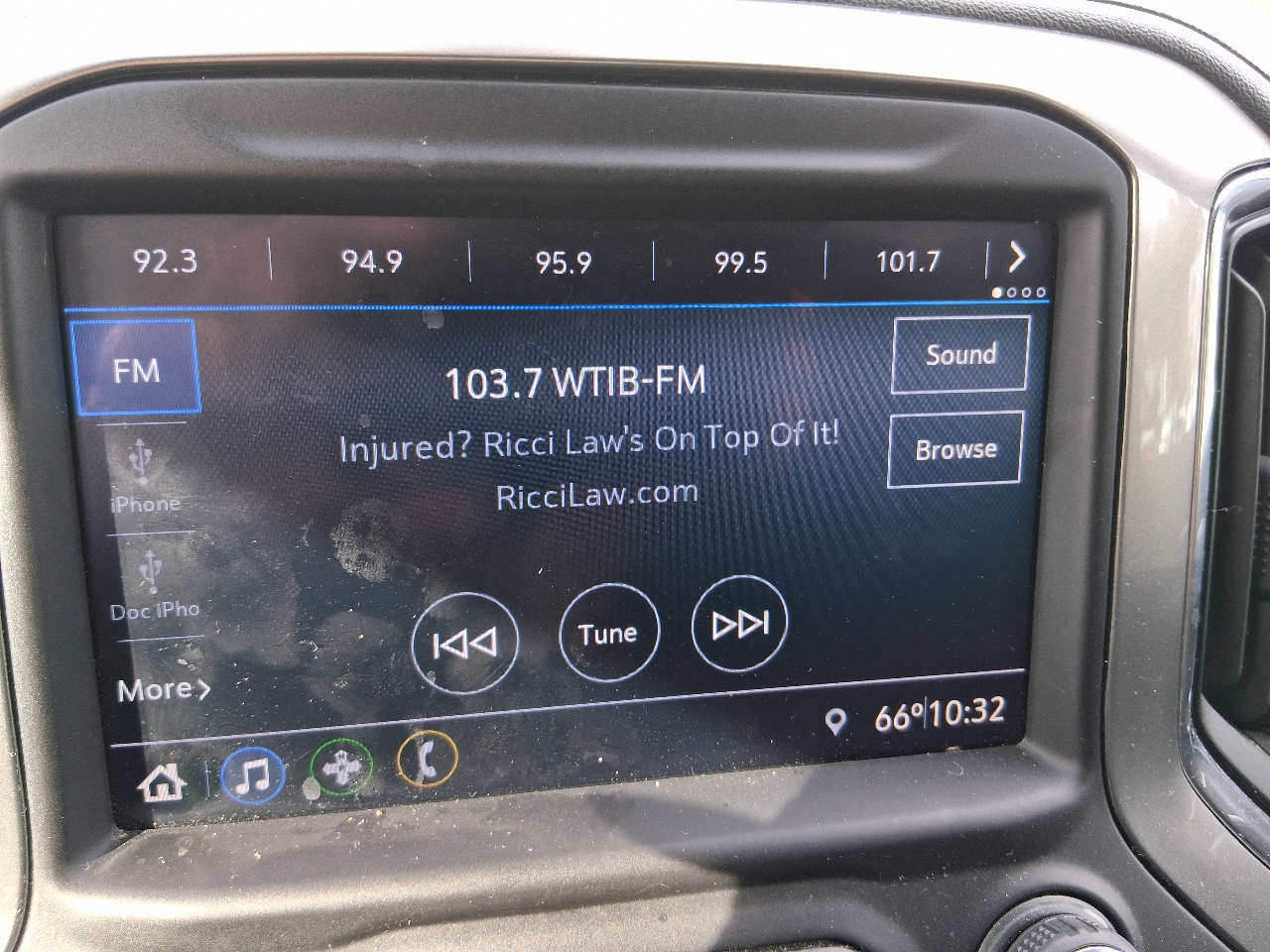 Chevrolet Silverado 1500 2WD Crew Cab 157" LT 2020