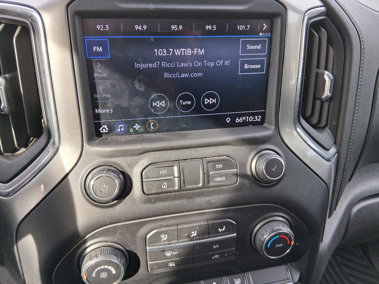 Chevrolet Silverado 1500 2WD Crew Cab 157" LT 2020