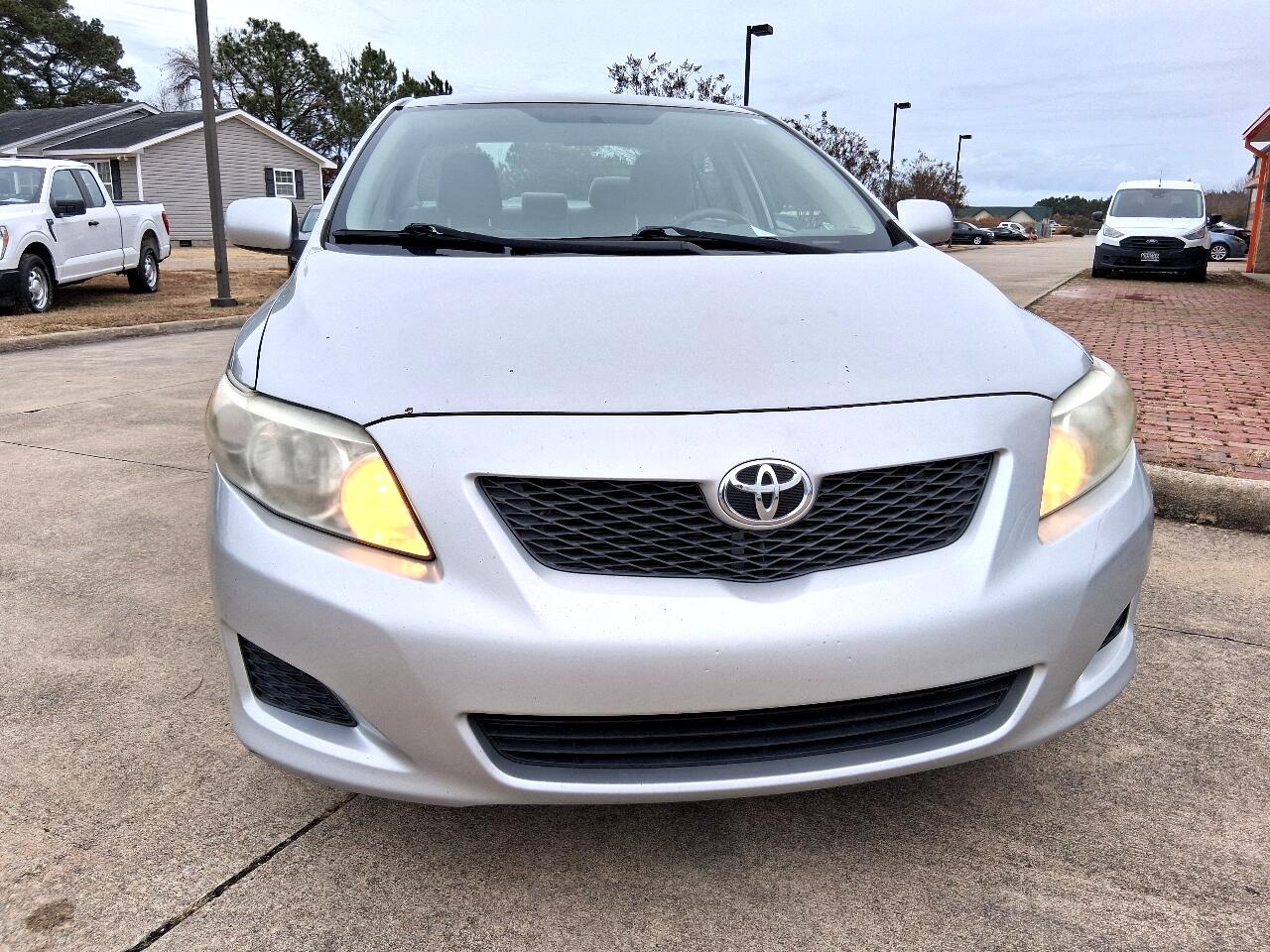 Toyota Corolla 4dr Sdn Auto LE (Natl) 2010