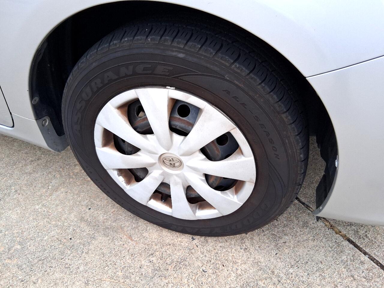 Toyota Corolla 4dr Sdn Auto LE (Natl) 2010