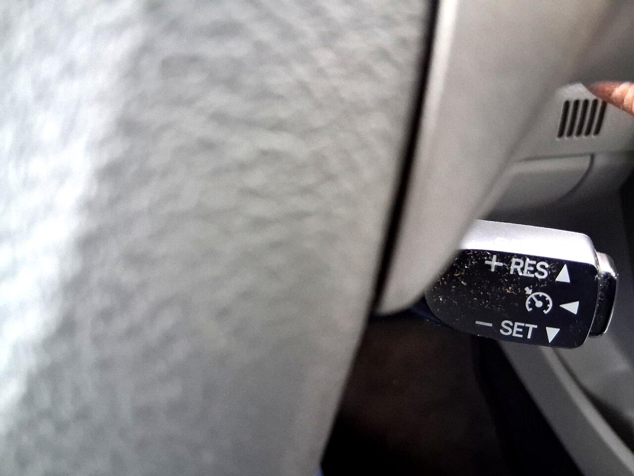 Toyota Corolla 4dr Sdn Auto LE (Natl) 2010