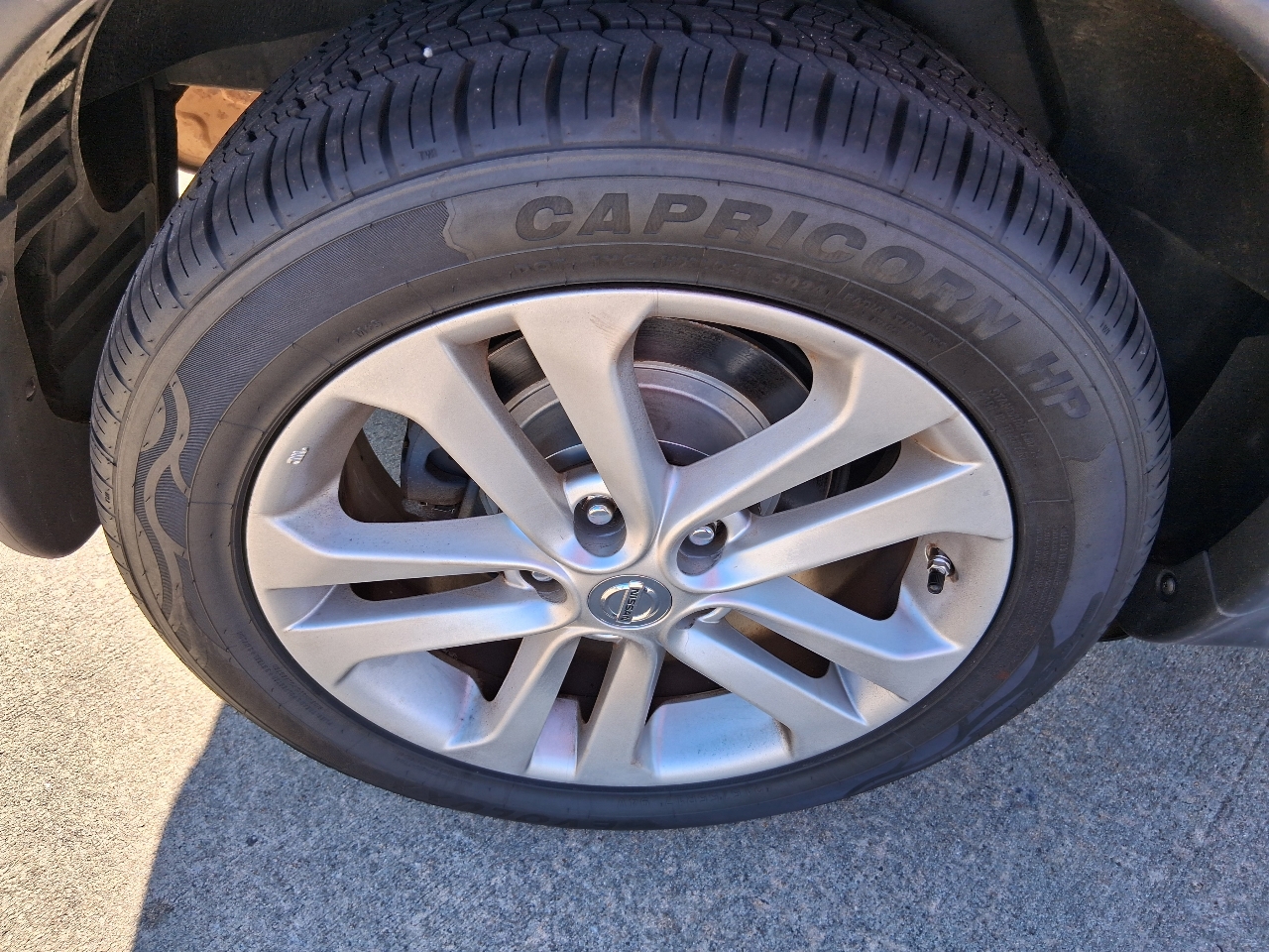 Nissan Juke 5dr Wgn CVT S AWD 2014