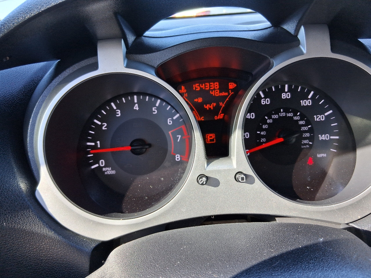 Nissan Juke 5dr Wgn CVT S AWD 2014