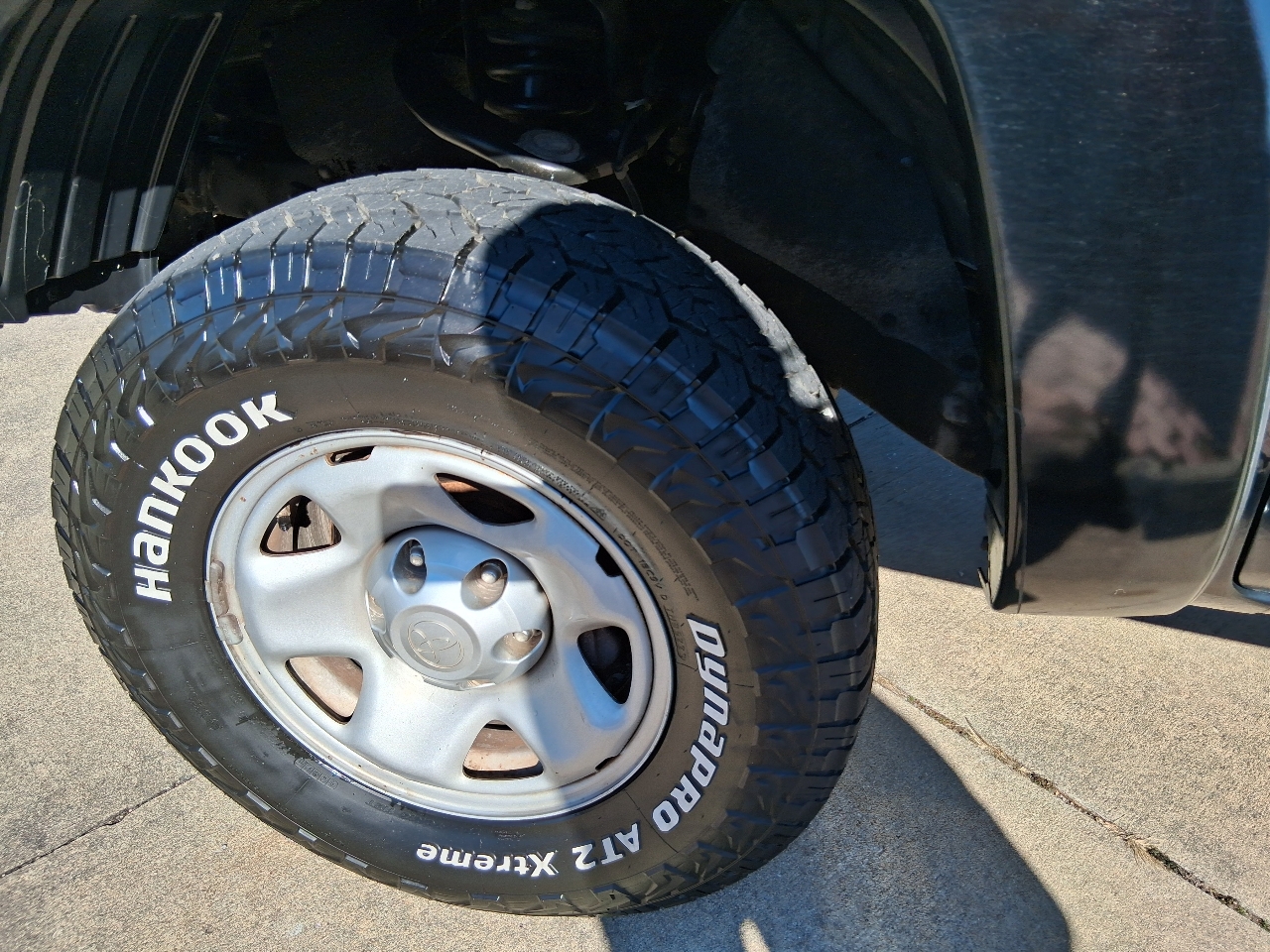 Toyota Tacoma 2WD Double Cab I4 AT PreRunner (Natl) 2013