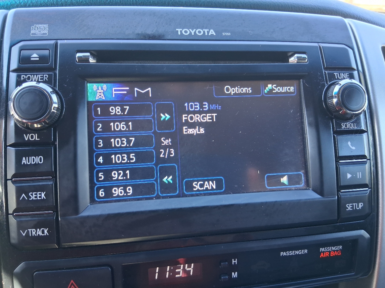 Toyota Tacoma 2WD Double Cab I4 AT PreRunner (Natl) 2013