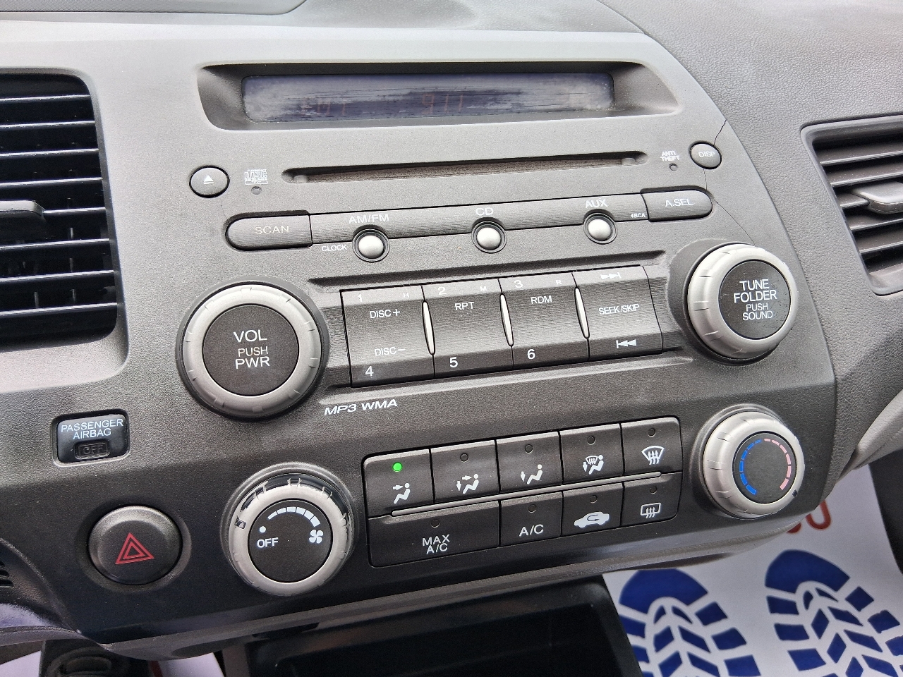 Honda Civic Cpe 2dr Auto LX 2011