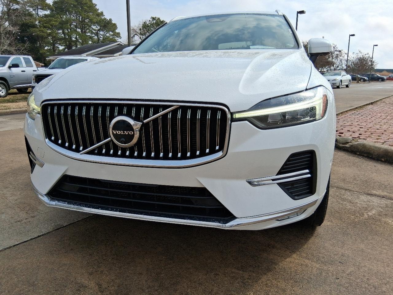 Volvo XC60 B5 AWD Plus Bright Theme 2023