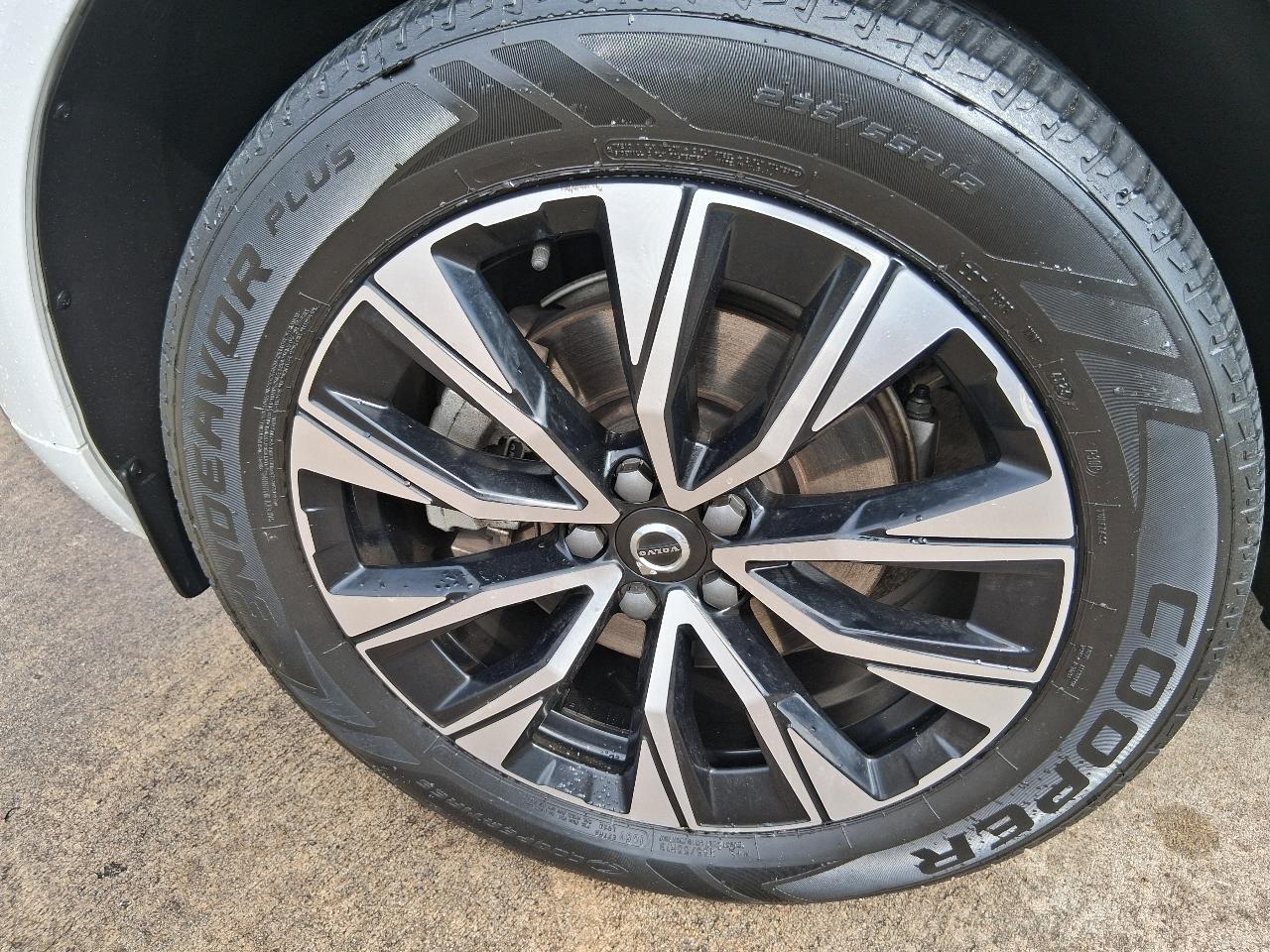 Volvo XC60 B5 AWD Plus Bright Theme 2023