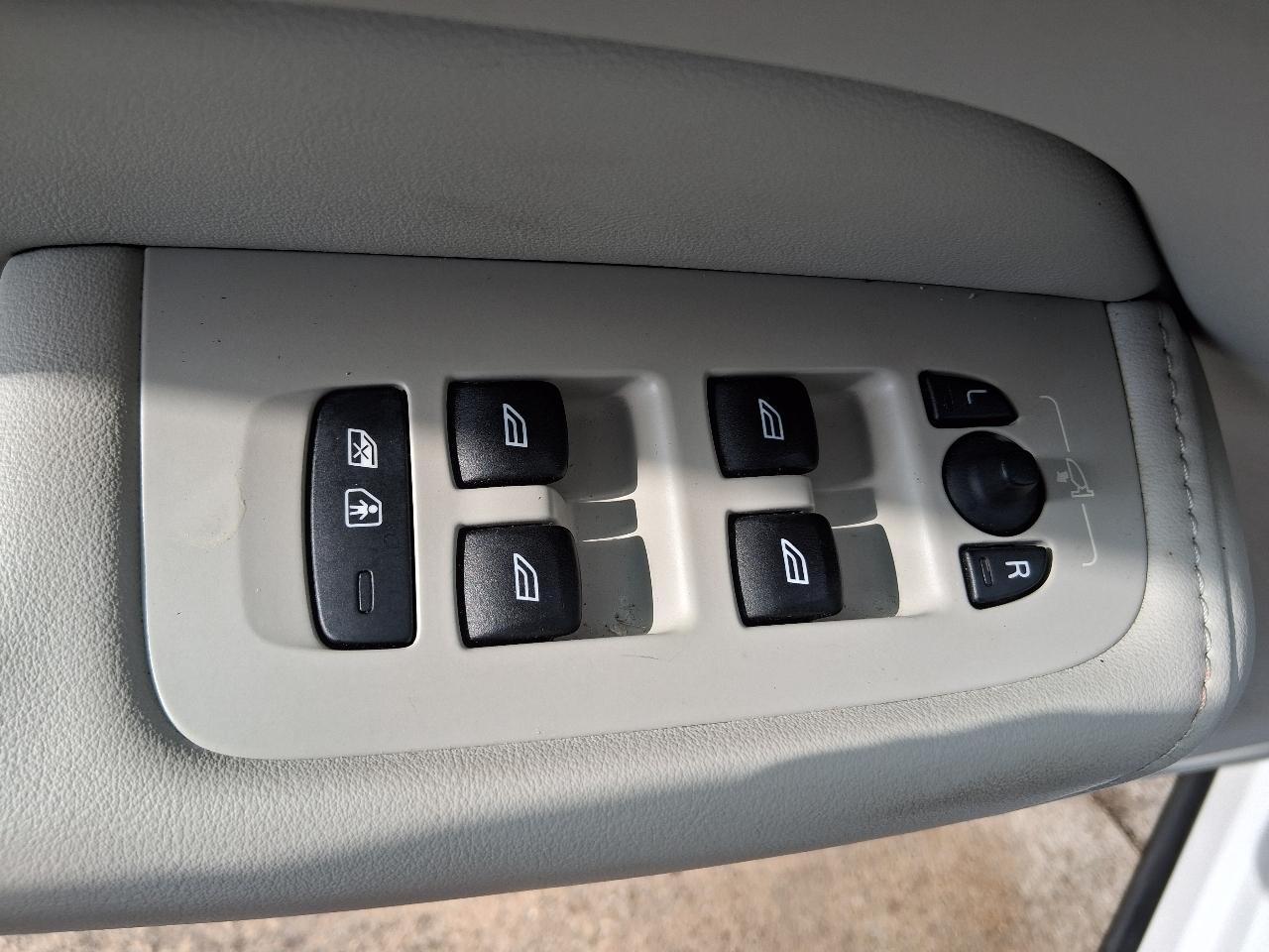 Volvo XC60 B5 AWD Plus Bright Theme 2023