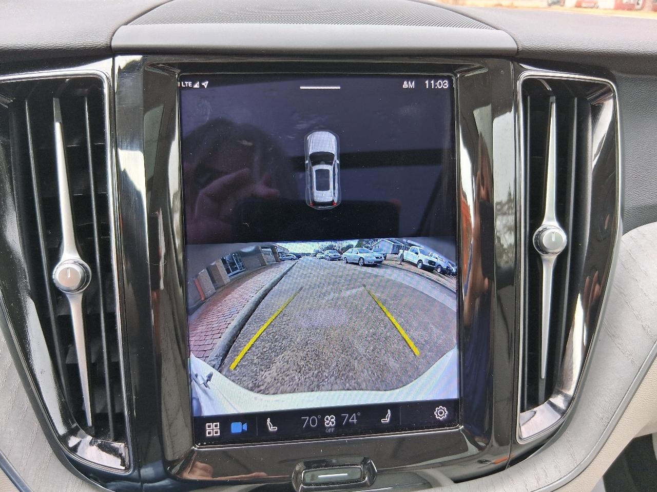 Volvo XC60 B5 AWD Plus Bright Theme 2023