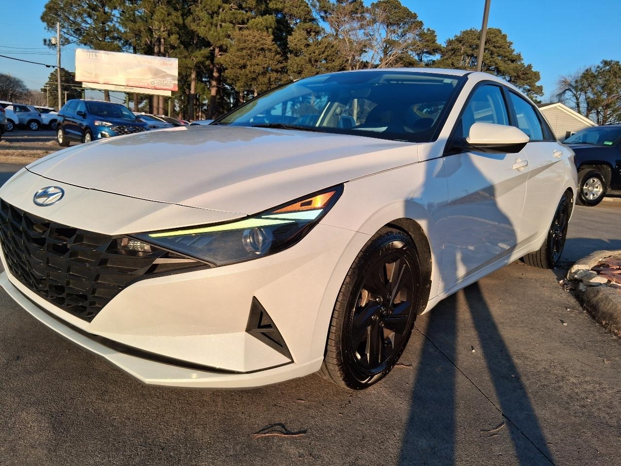 Hyundai Elantra SEL IVT 2021