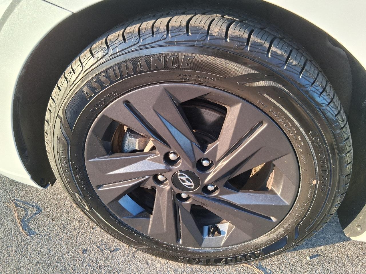 Hyundai Elantra SEL IVT 2021