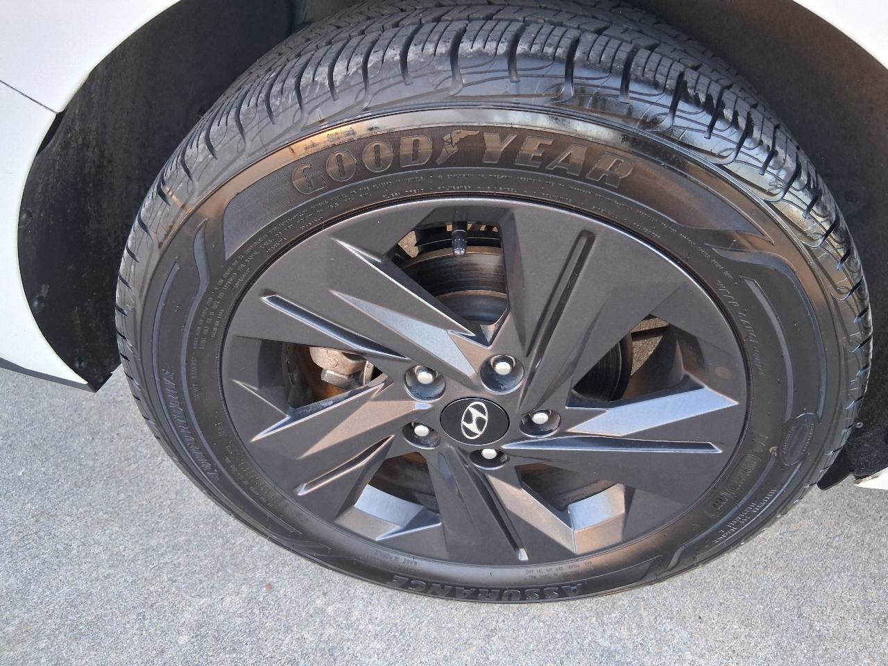 Hyundai Elantra SEL IVT 2021