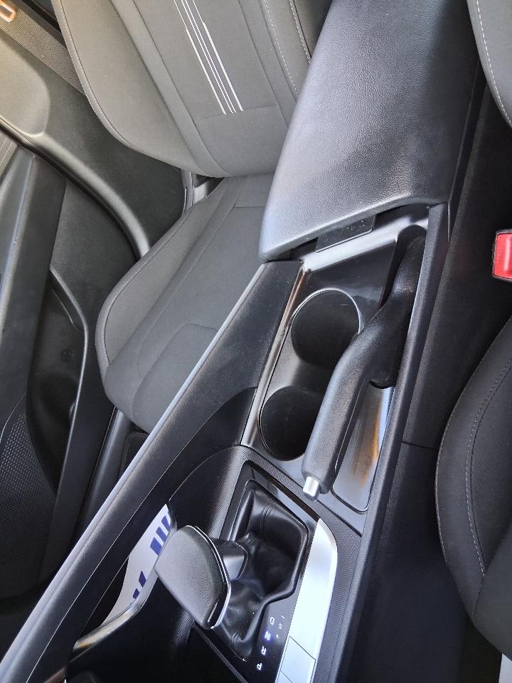 Hyundai Elantra SEL IVT 2021