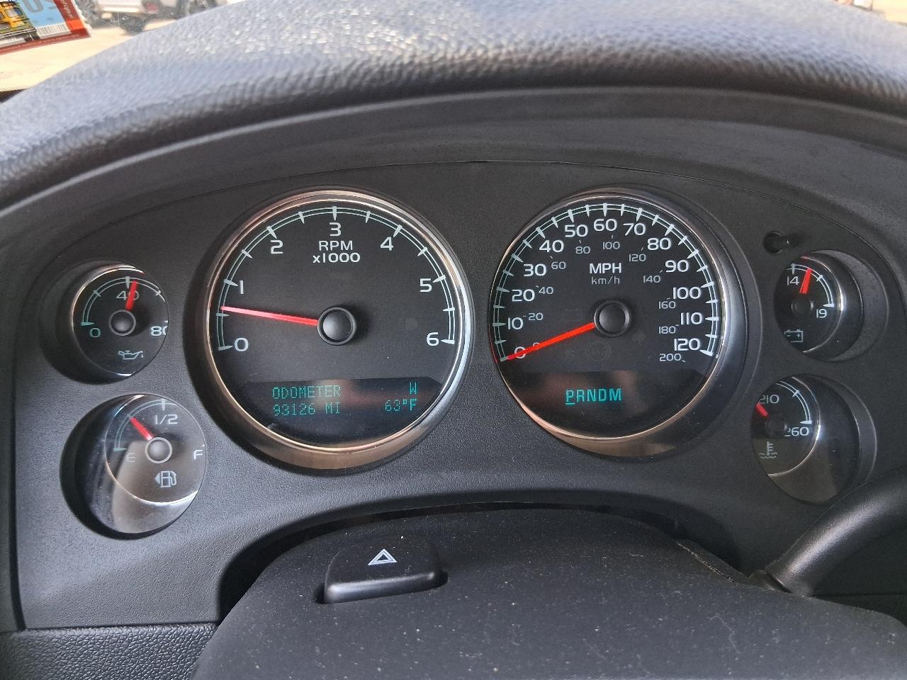 Chevrolet Avalanche 4WD Crew Cab LS 2011