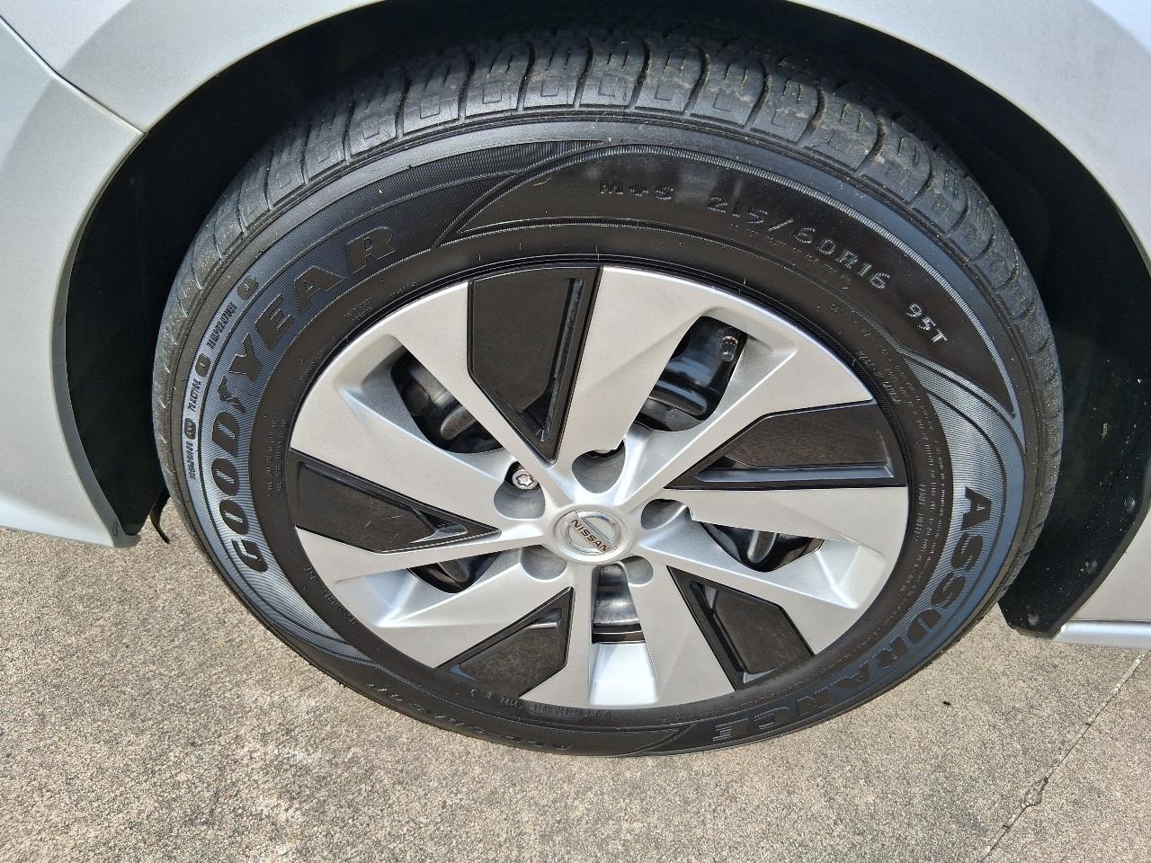 Nissan Altima 2.5 S Sedan 2020