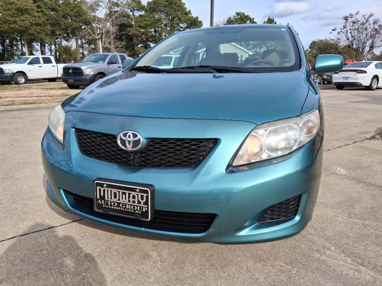 Toyota Corolla 4dr Sdn LE Auto (Natl) 2010