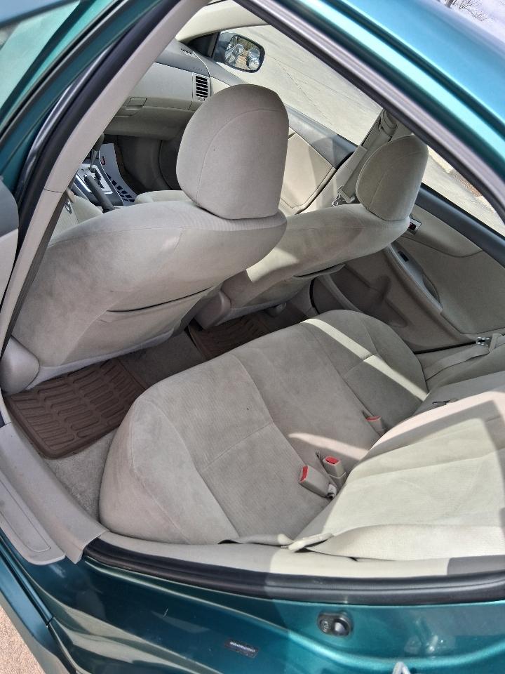 Toyota Corolla 4dr Sdn LE Auto (Natl) 2010