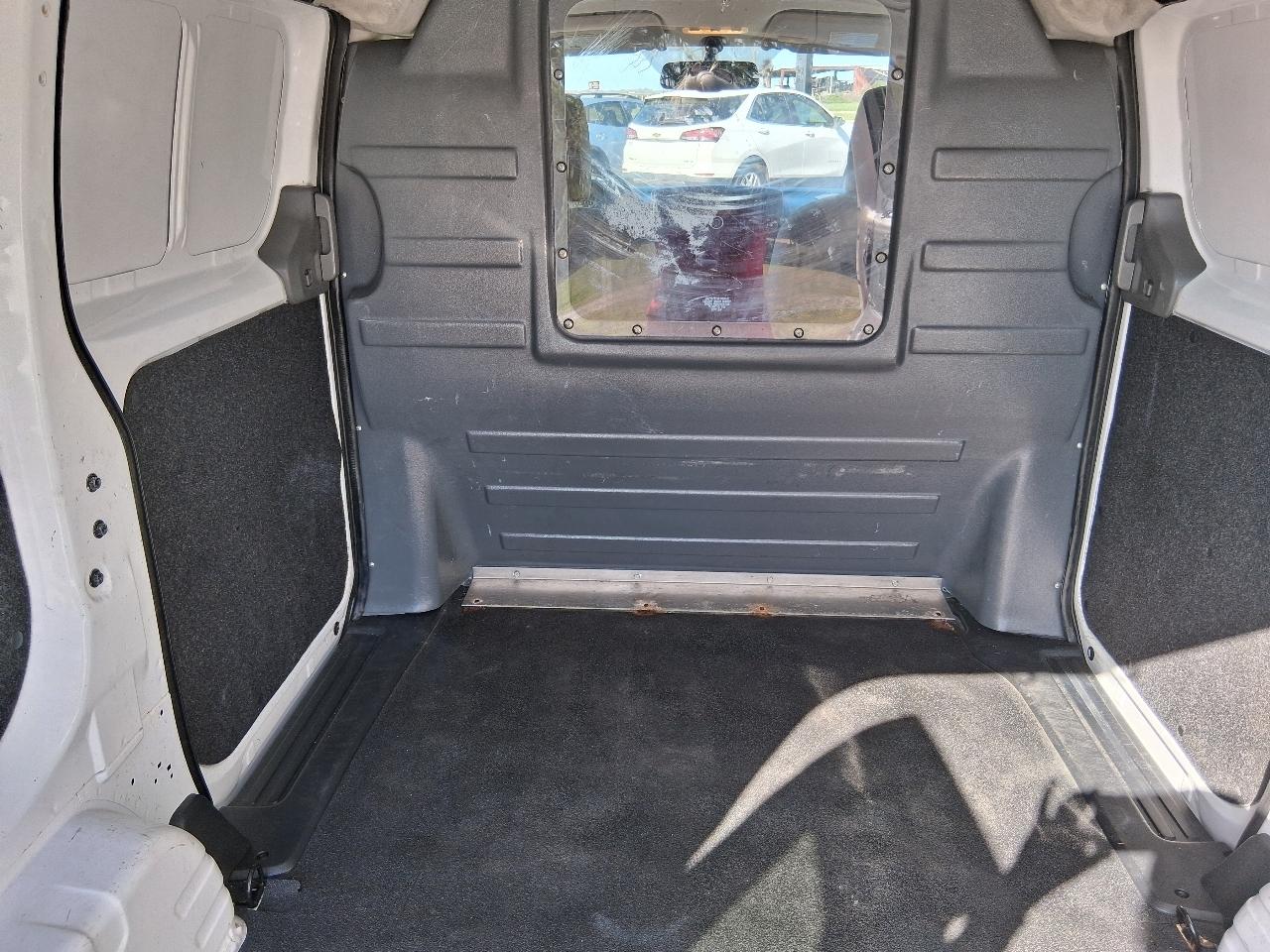 Nissan NV200 Compact Cargo I4 SV 2017