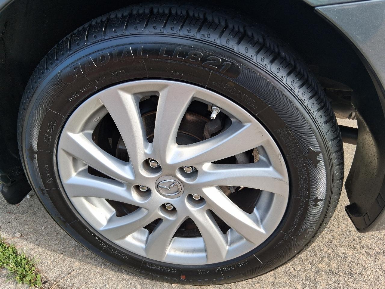 Mazda MAZDA3 4dr Sdn Auto i Touring 2012