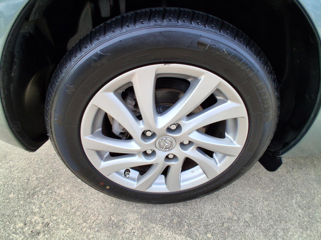 Mazda MAZDA3 4dr Sdn Auto i Touring 2012