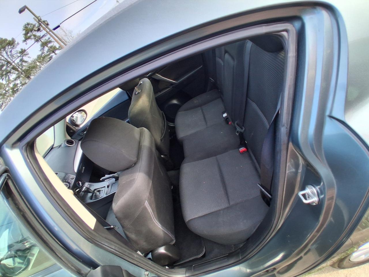 Mazda MAZDA3 4dr Sdn Auto i Touring 2012