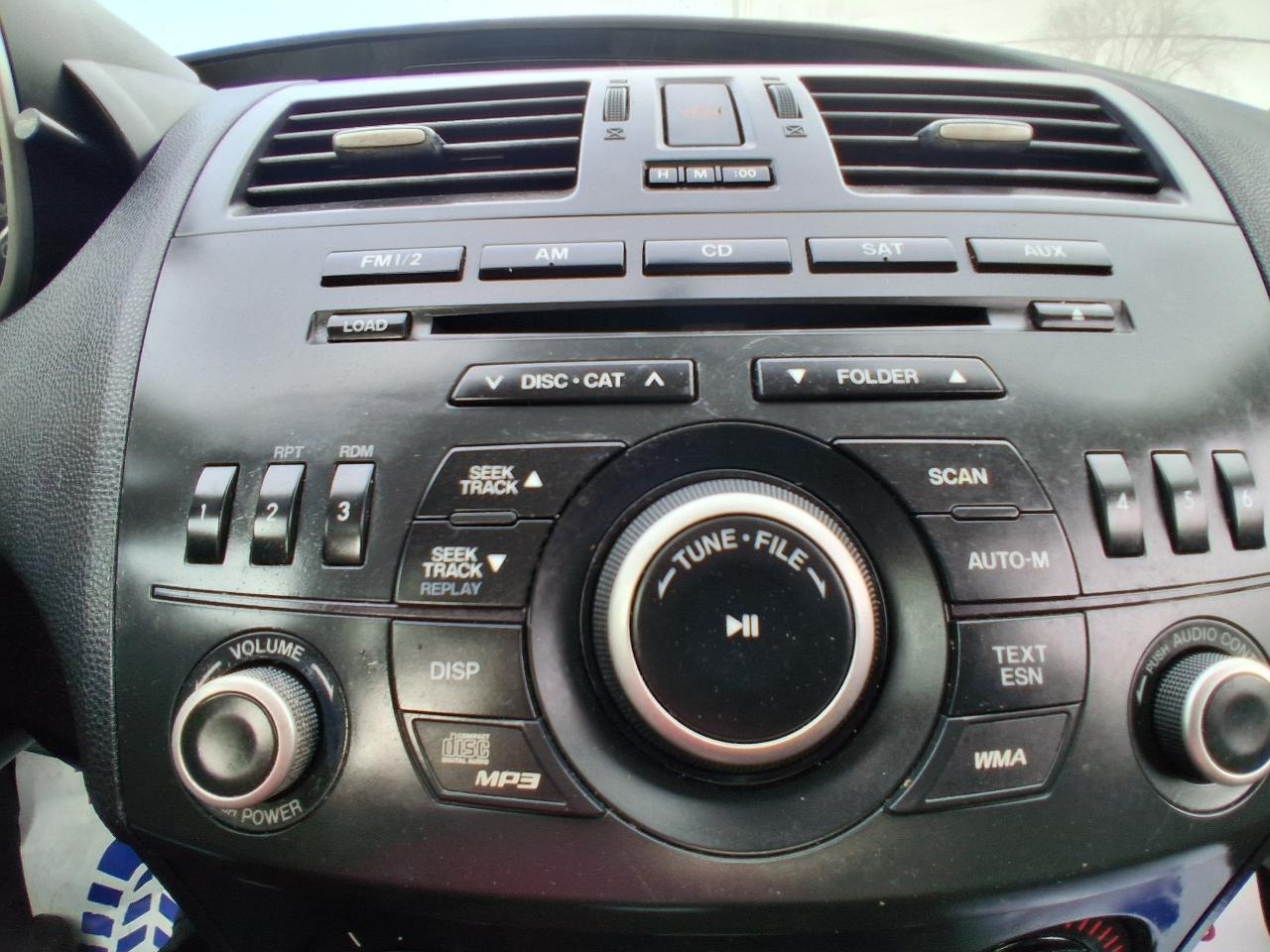 Mazda MAZDA3 4dr Sdn Auto i Touring 2012