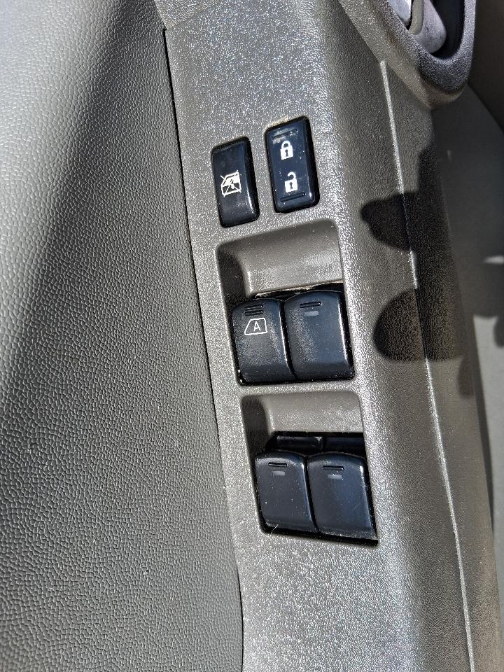 Nissan Xterra 4WD 4dr Auto X 2014