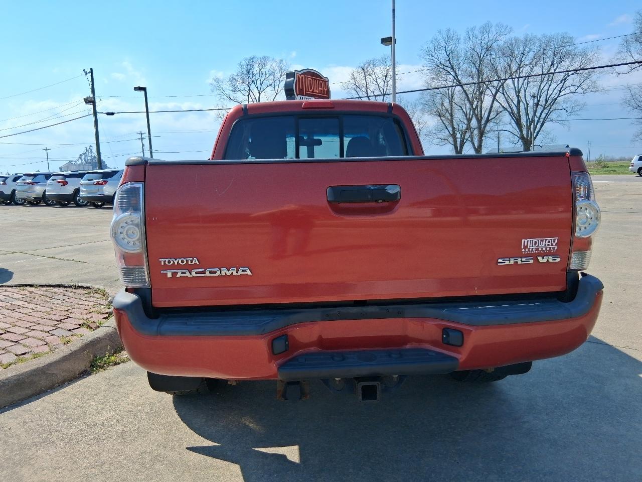 Toyota Tacoma 4WD Access V6 AT (Natl) 2010