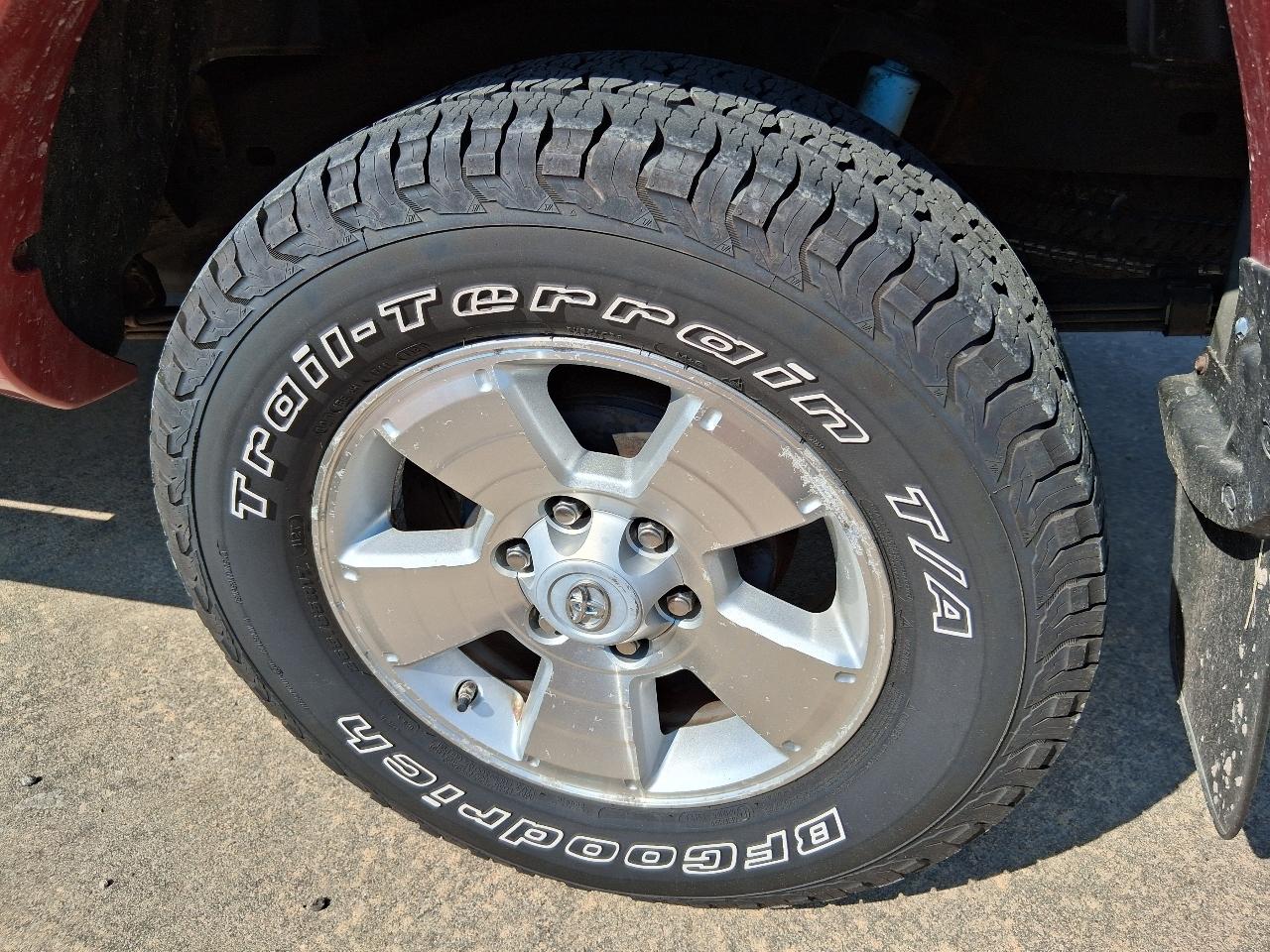 Toyota Tacoma 4WD Access V6 AT (Natl) 2010