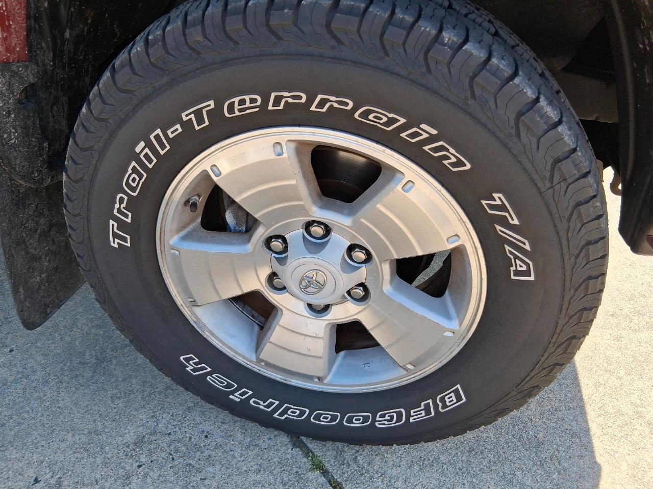 Toyota Tacoma 4WD Access V6 AT (Natl) 2010