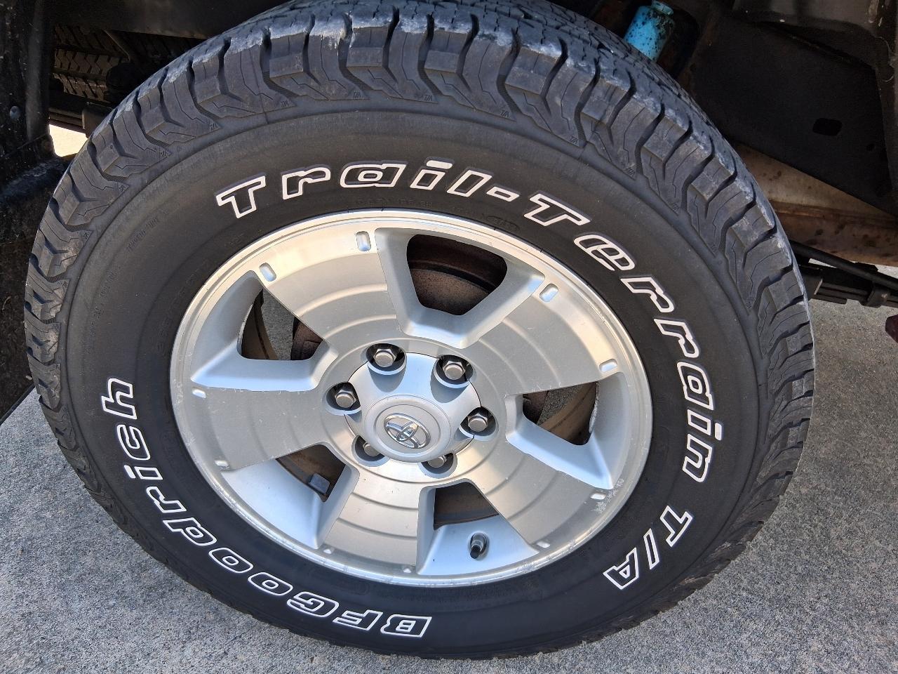 Toyota Tacoma 4WD Access V6 AT (Natl) 2010