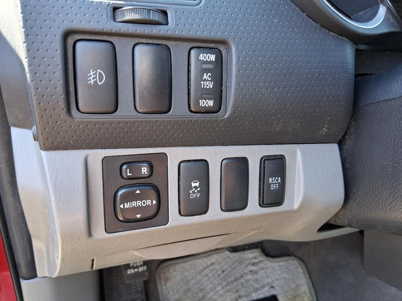 Toyota Tacoma 4WD Access V6 AT (Natl) 2010