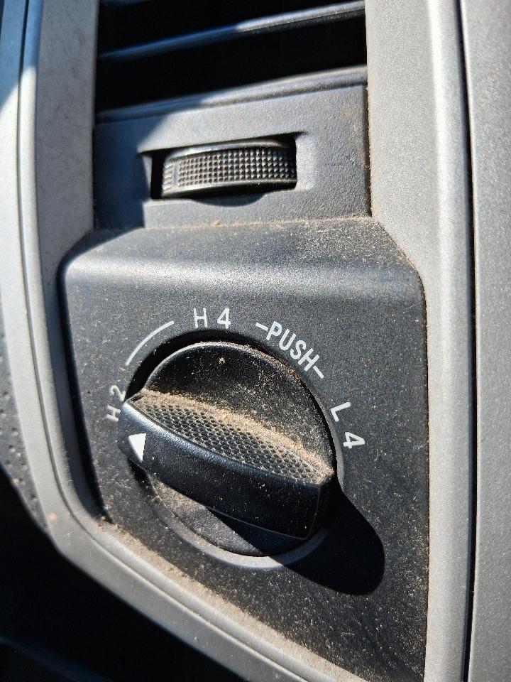 Toyota Tacoma 4WD Access V6 AT (Natl) 2010