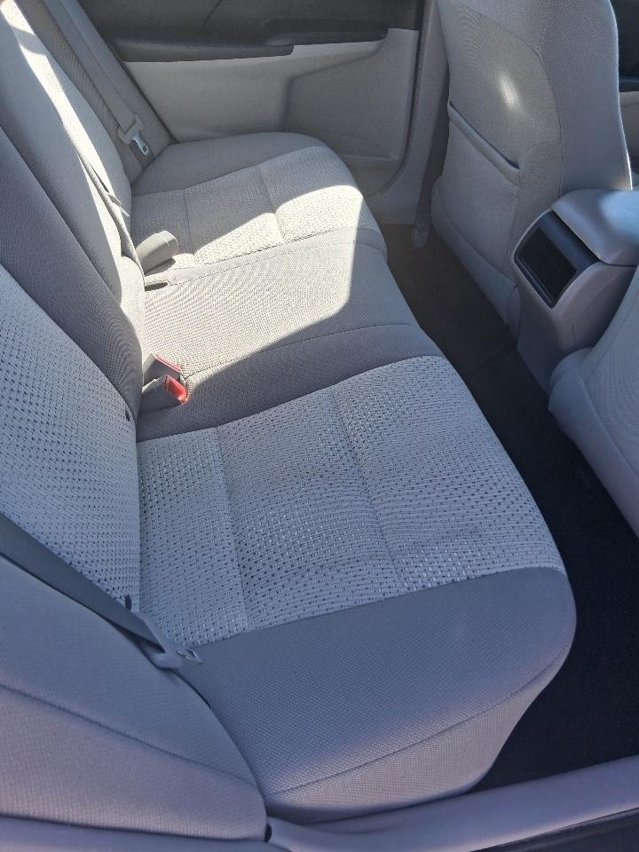 Toyota Camry 4dr Sdn I4 Auto LE (Natl) *Ltd Avail* 2012